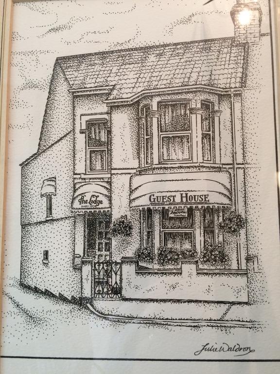 The Lodge Swindon Exterior photo